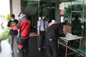 ติดตั้งเครื่องอบรังสี UV สำหรับเอกสาร และพัสดุก่อนรับเข้าพื้นที่