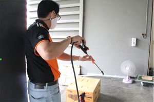 ฉีดพ่นฆ่าเชื้อด้วยเครื่องพ่น ULV ในพื้นที่ของบริษัท อย่างสม่ำเสมอ